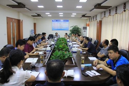 張文彪、郭世一一行蒞臨工程局檢查指導工作并講授專題教育黨課 