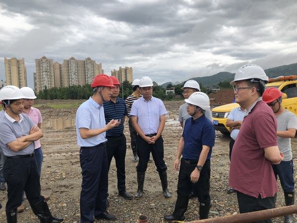 省水利廳副廳長(zhǎng)王華到金堂盤(pán)龍寺項(xiàng)目開(kāi)展災(zāi)后安全檢查