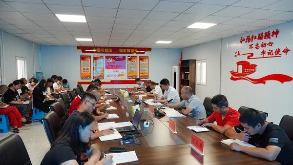 公司總經理袁斌一行到虎渡溪航電工程項目指導工作