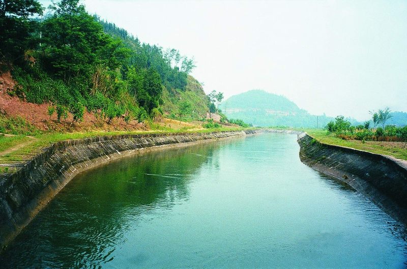 南充升鐘水庫右總干渠